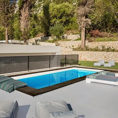 Modern Minimalist Naias Villa Atsoupades