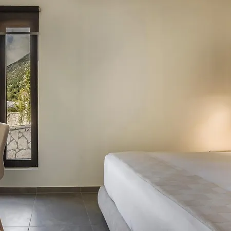 Modern Minimalist Naias Villa Atsoupades